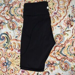 Lululemon high rise bike short size 4- 8 inches